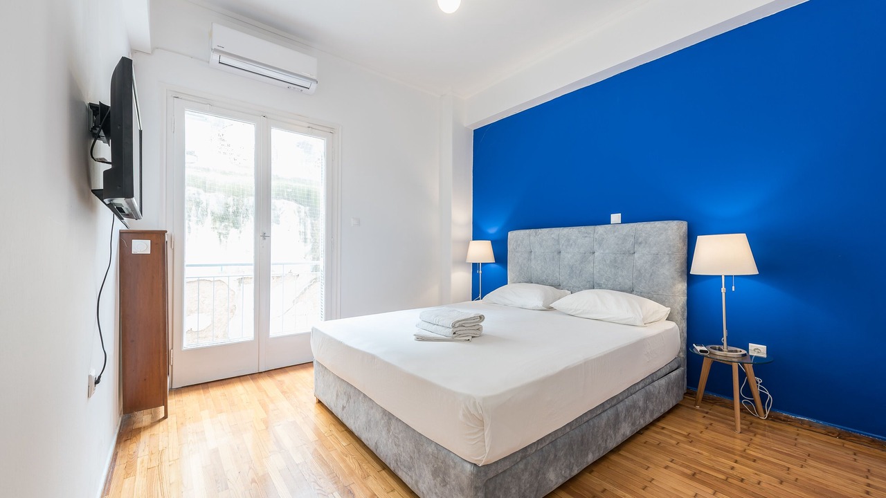 Photo of Bedroom in Platia Viktorias