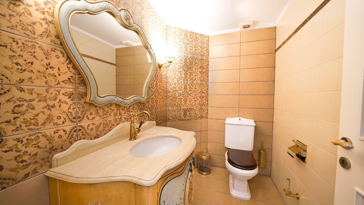 Photo of Bathroom in Dhafnes