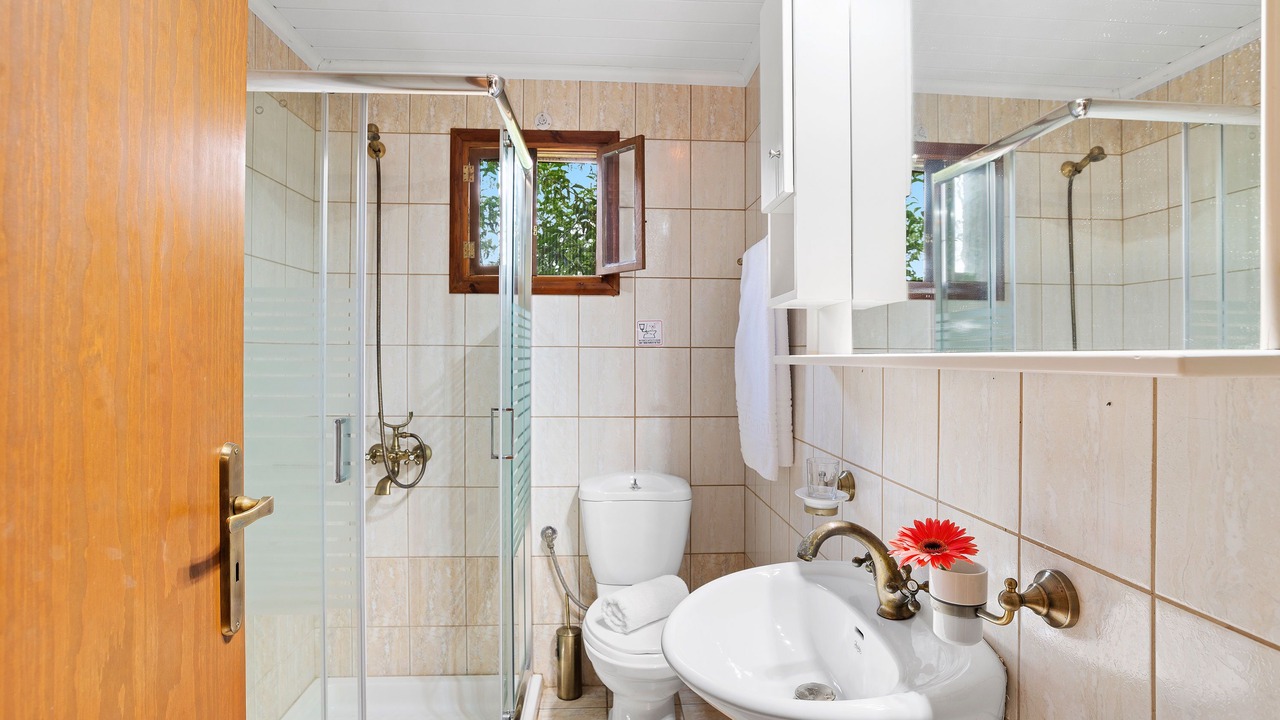 Photo of Bathroom in Maza