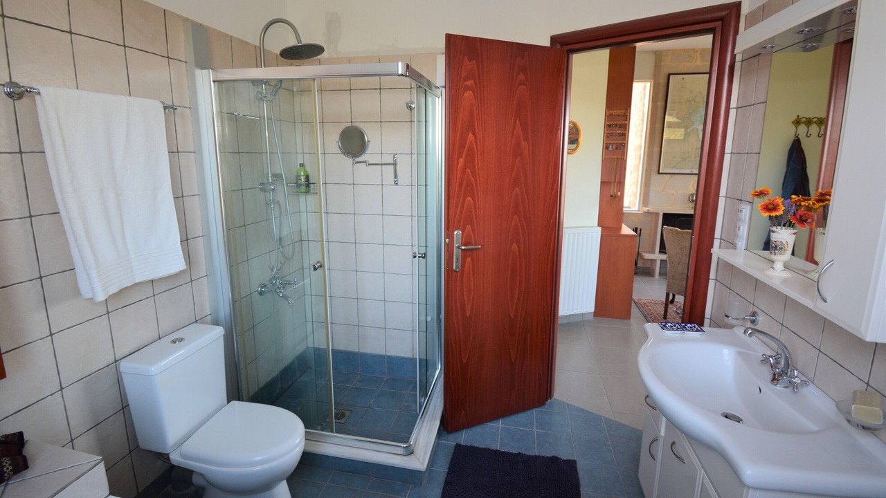 Photo of Bathroom in Kissamos