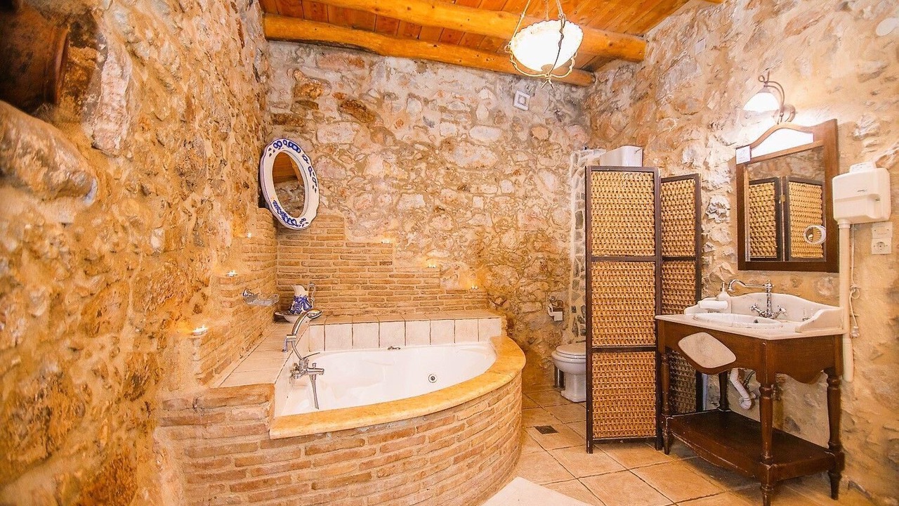 Photo of Bathroom in Goni