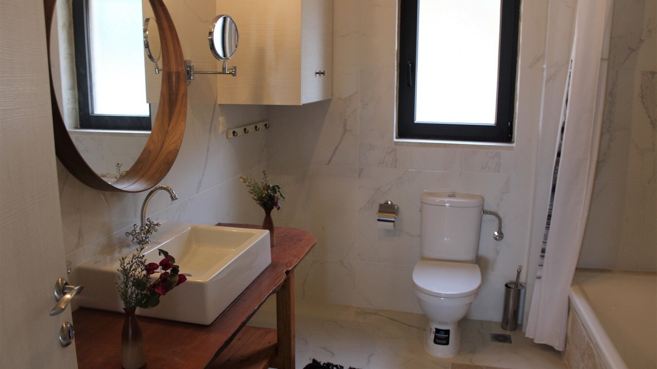 Photo of Bathroom in Mariou