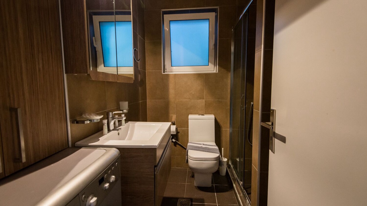 Photo of Bathroom in Kariotai