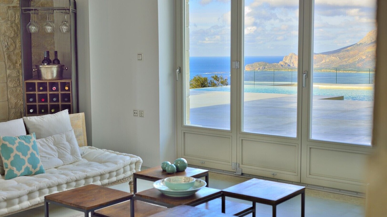 Photo of Livingroom in Limeniskos