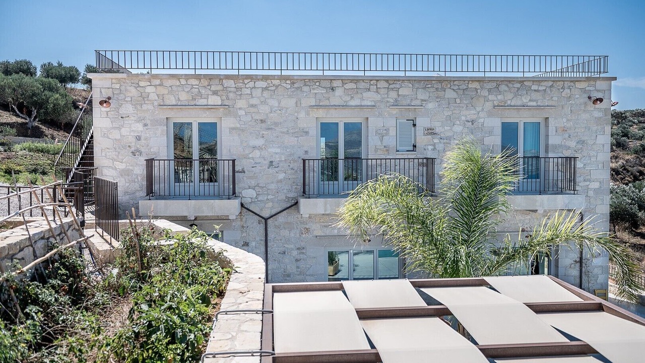 Photo of Patio Balcony in Limeniskos