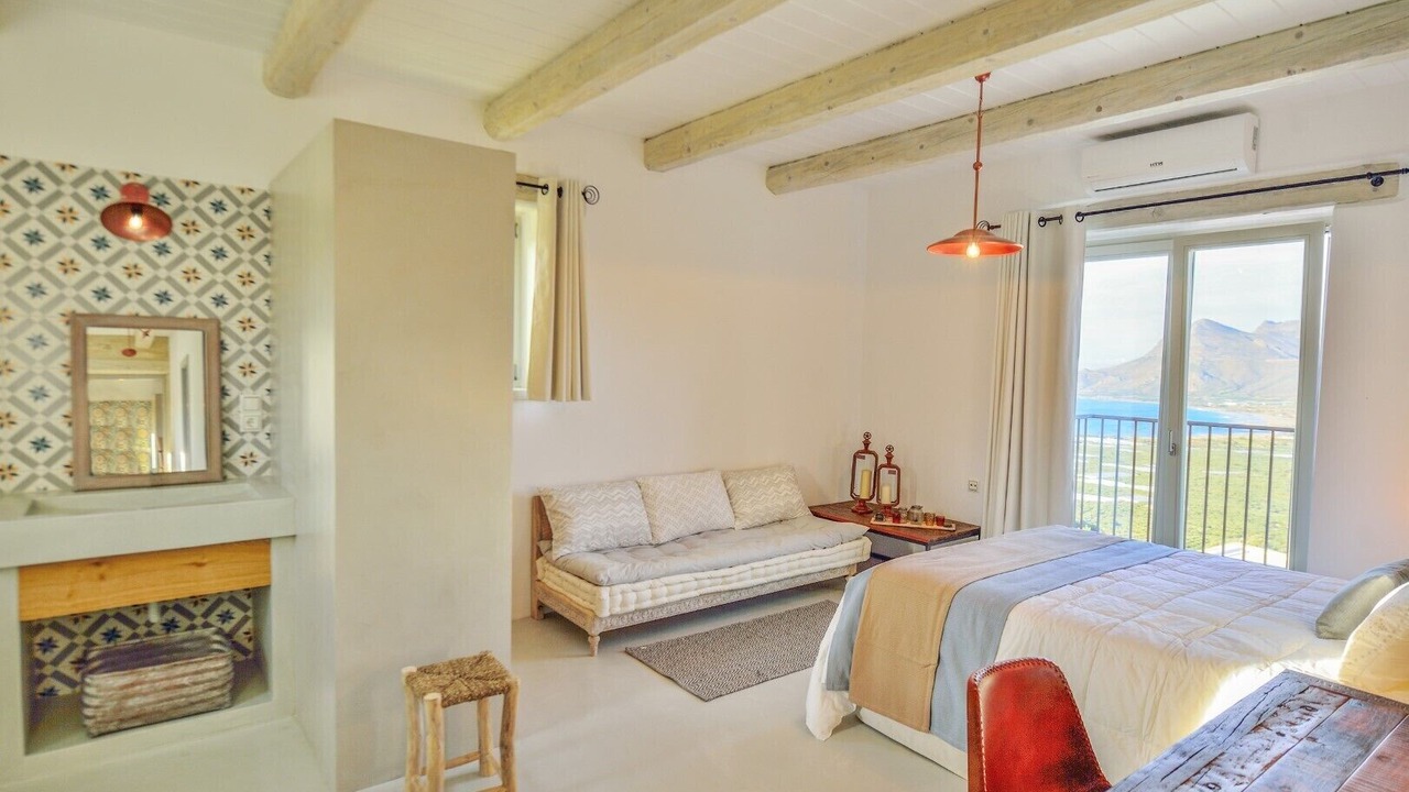 Photo of Bedroom in Limeniskos