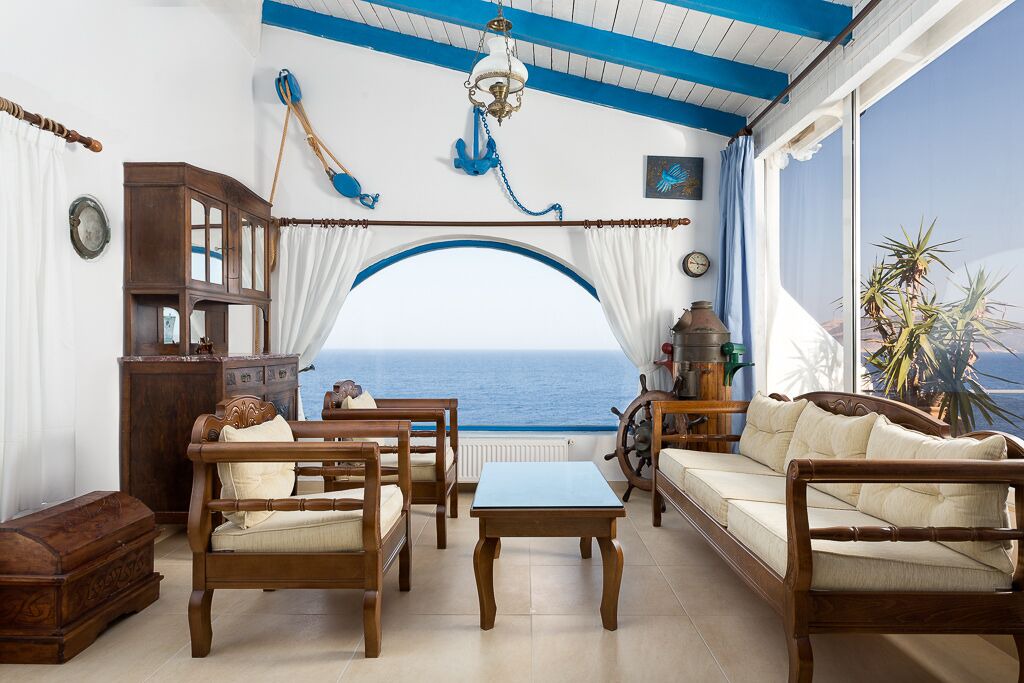 Photo of Livingroom in Agia Marina Mikrolimanou