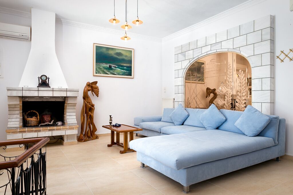 Photo of Livingroom in Agia Marina Mikrolimanou
