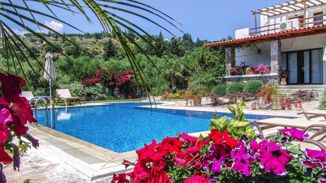Photo of Outdoor in Pemonia