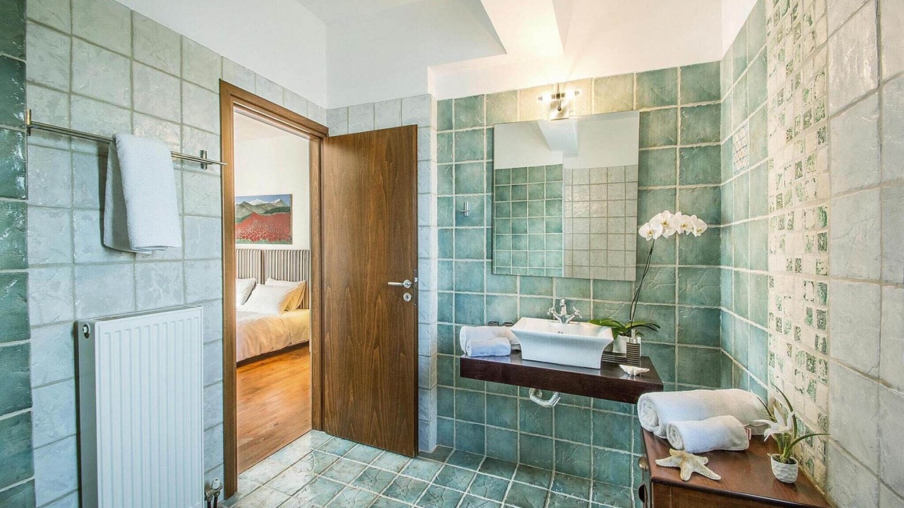 Photo of Bathroom in Pemonia