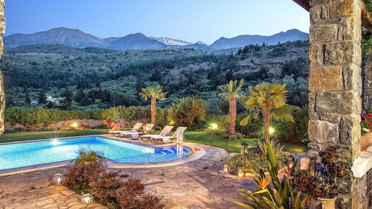 Photo of Outdoor in Pemonia