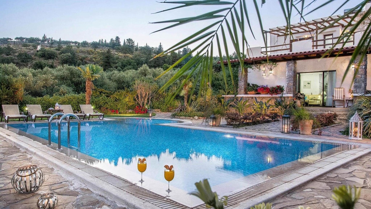 Photo of Outdoor in Pemonia