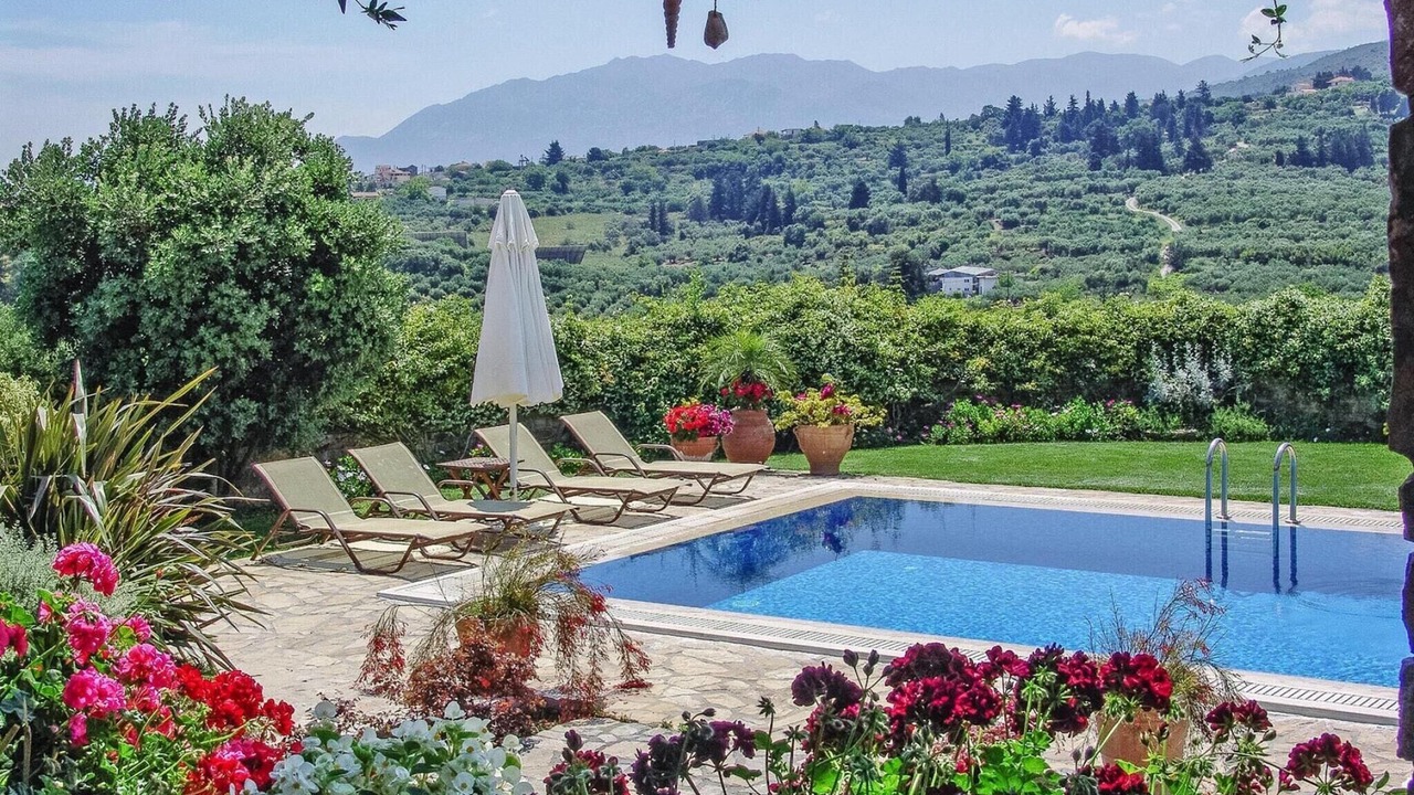 Photo of Outdoor in Pemonia