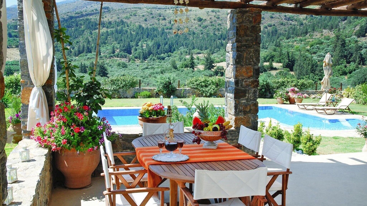 Photo of Patio Balcony in Pemonia