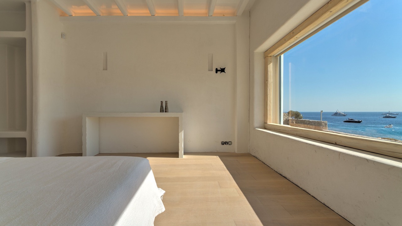 Photo of Bedroom in Platis Gialos