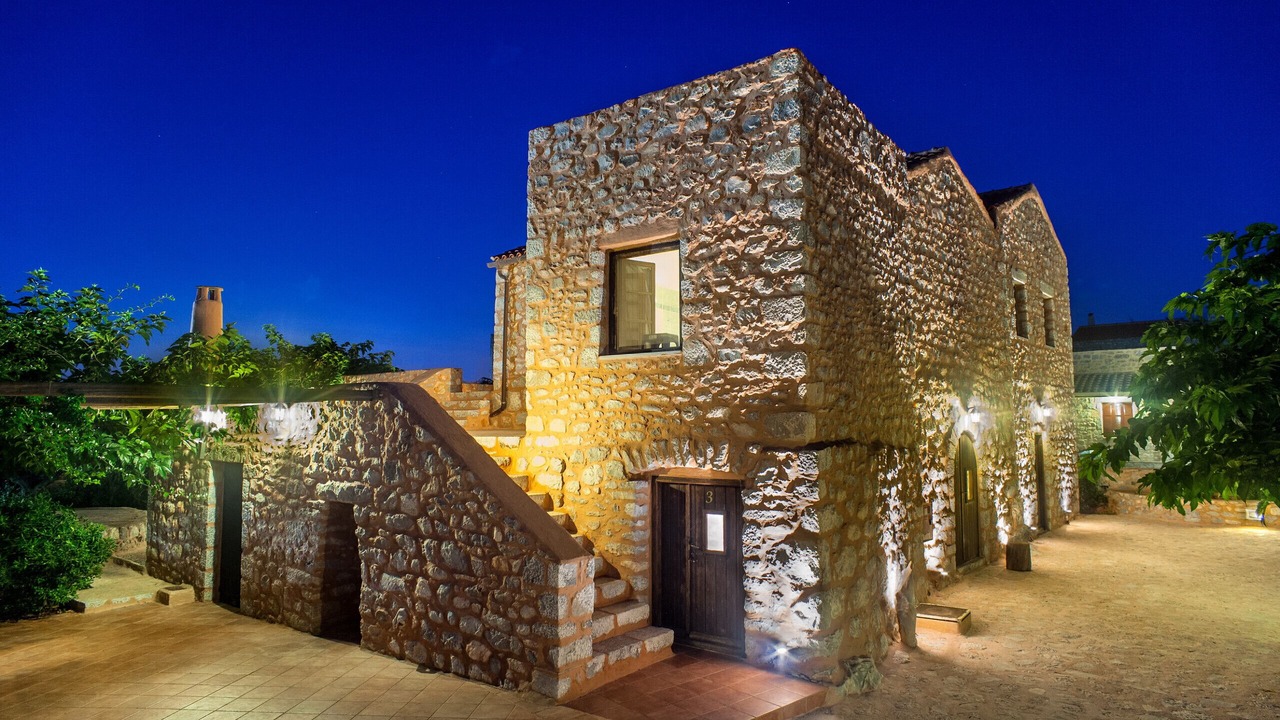 Photo of Others in Omales