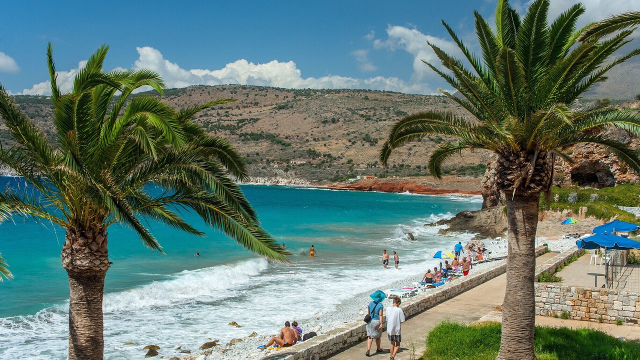 Photo of Others in Omales