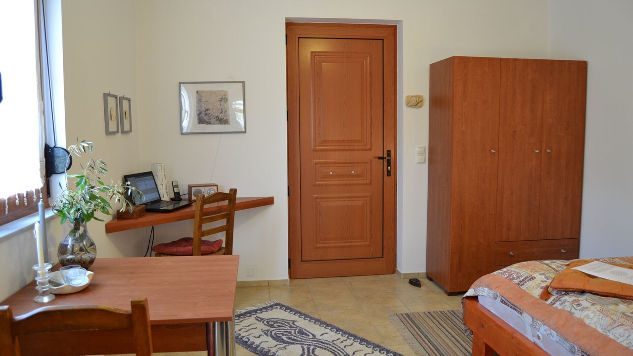 Photo of Bedroom in Agkouseliana