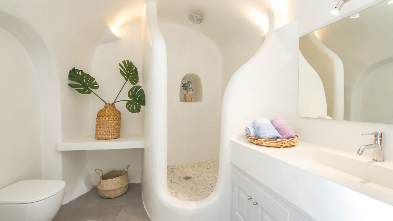 Photo of Bathroom in Oia