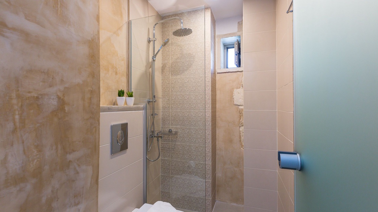 Photo of Bathroom in Pigi