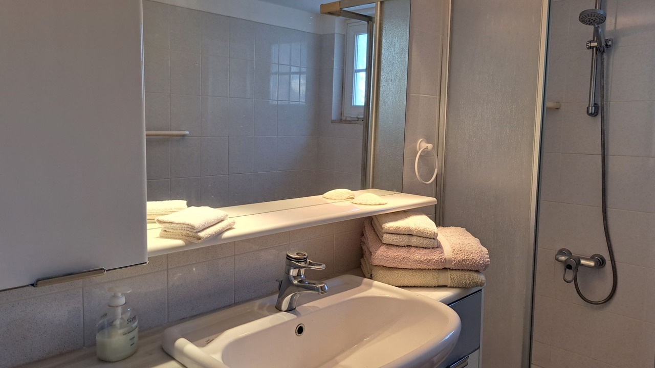 Photo of Bathroom in Alinda