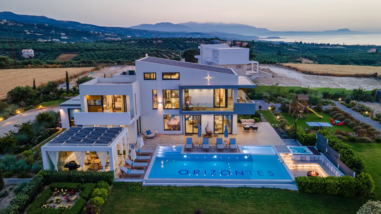 Photo of Outdoor in Adelianos Kampos