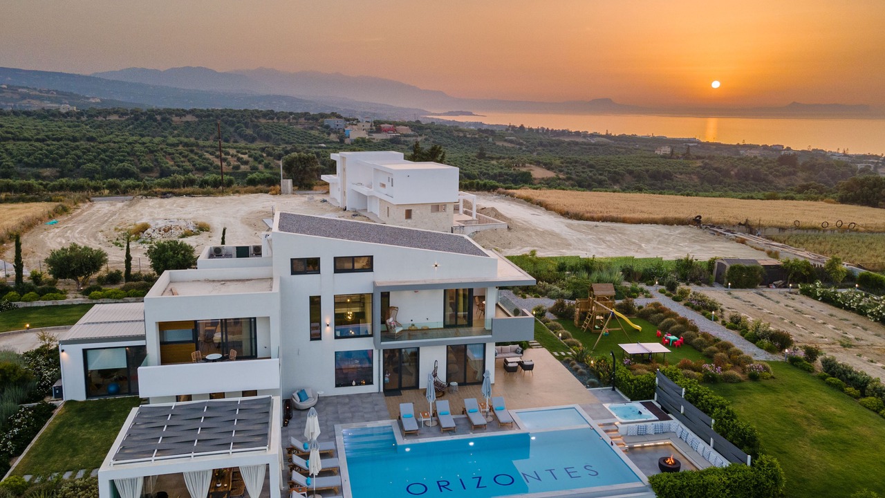 Photo of Outdoor in Adelianos Kampos