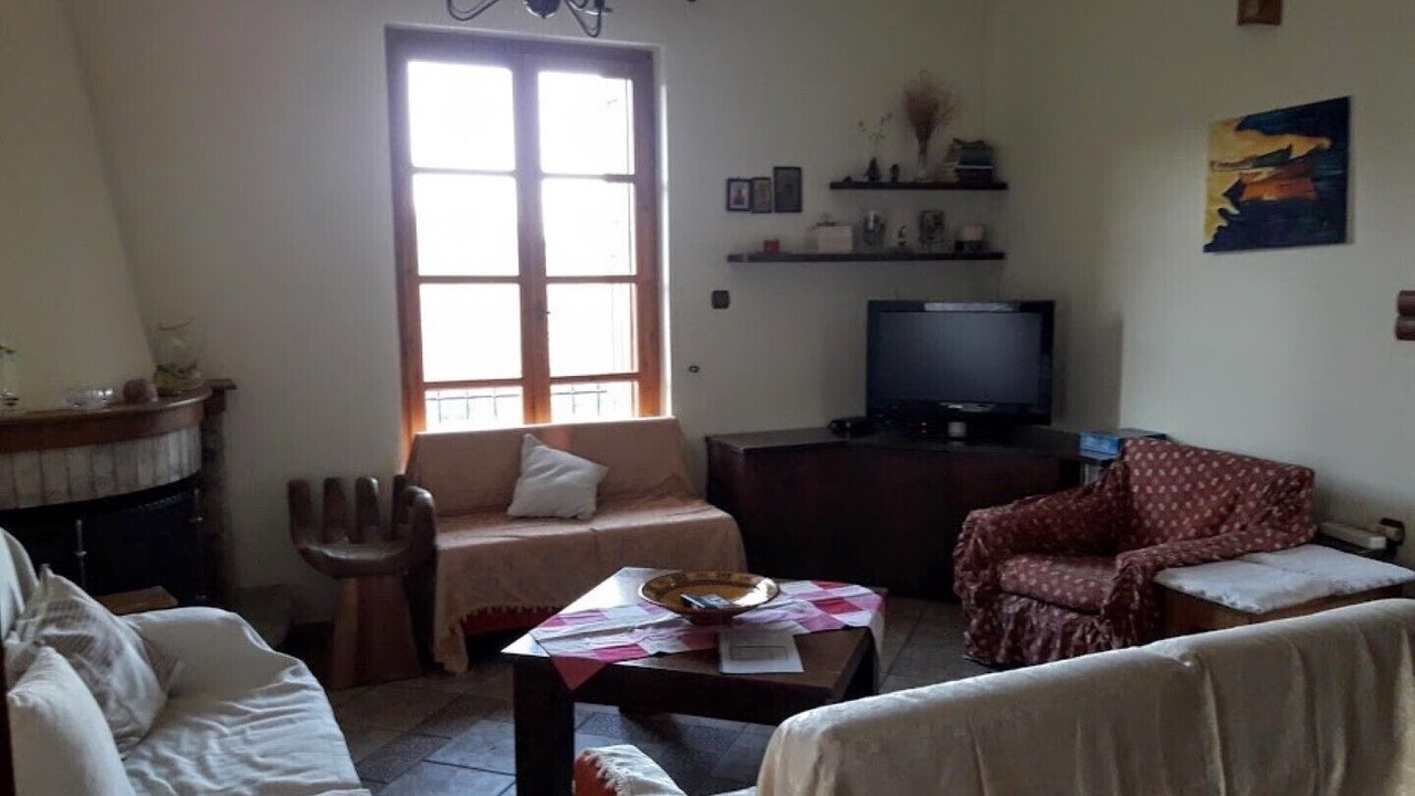 Photo of Livingroom in Tripi