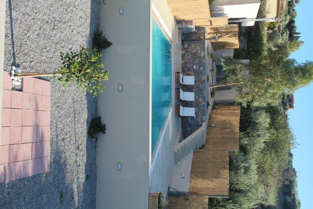 Photo of Outdoor in Petrokefalo
