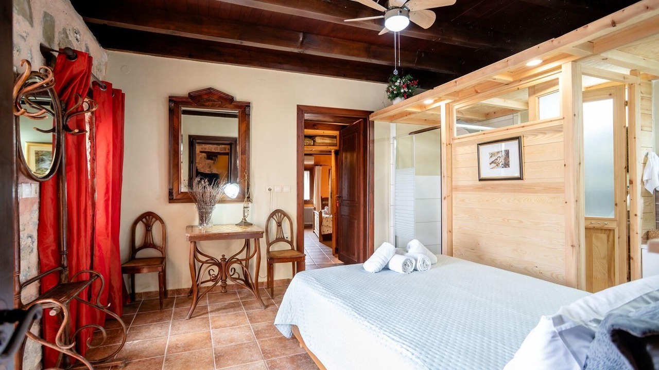 Photo of Bedroom in Anatoli