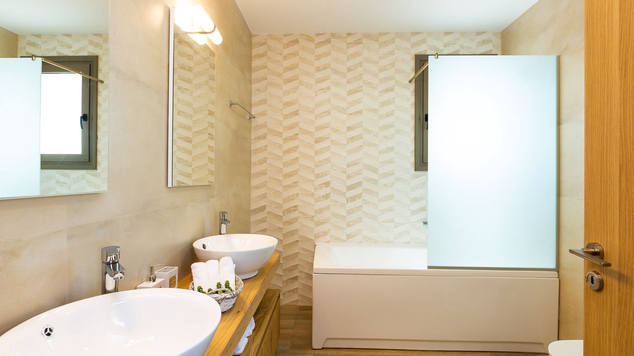 Photo of Bathroom in Lefkogeia