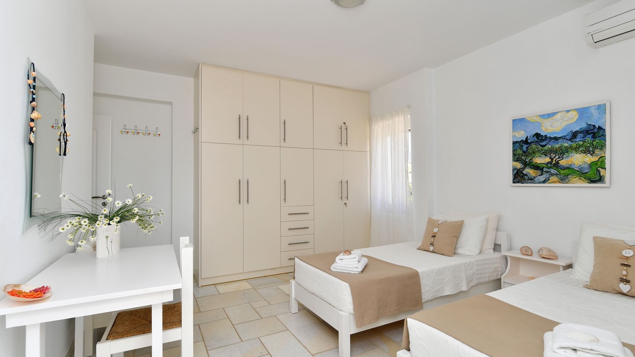 Photo of Bedroom in Aliki