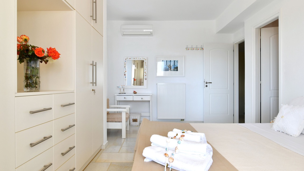 Photo of Bedroom in Aliki
