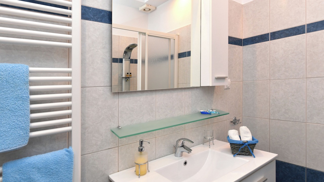 Photo of Bathroom in Aliki