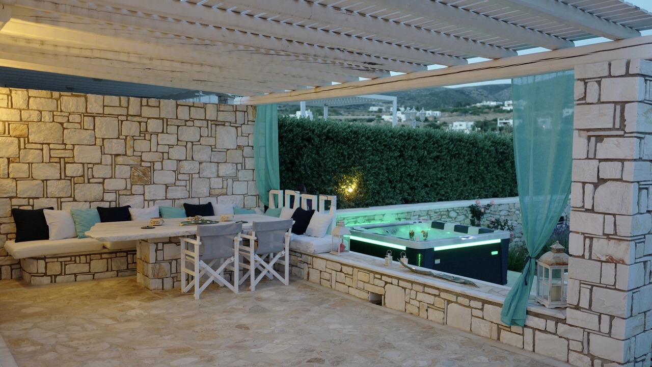 Photo of Outdoor in Aliki