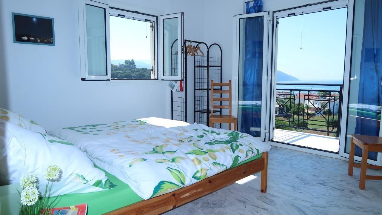 Photo of Bedroom in Foinikounta