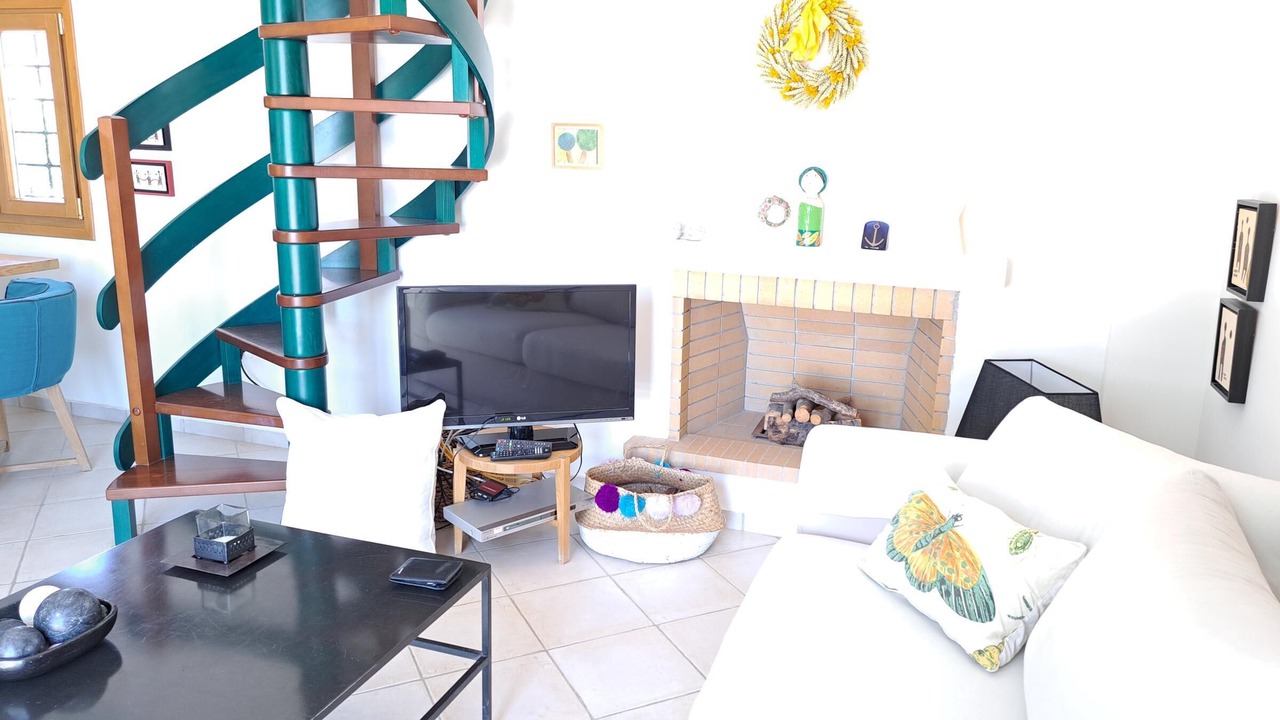 Photo of Livingroom in Keratokambos