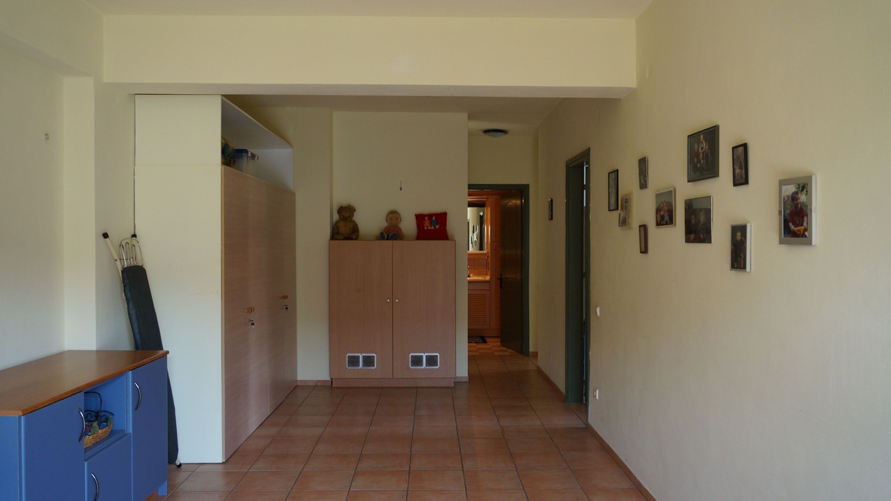 Photo of Others in Ireon