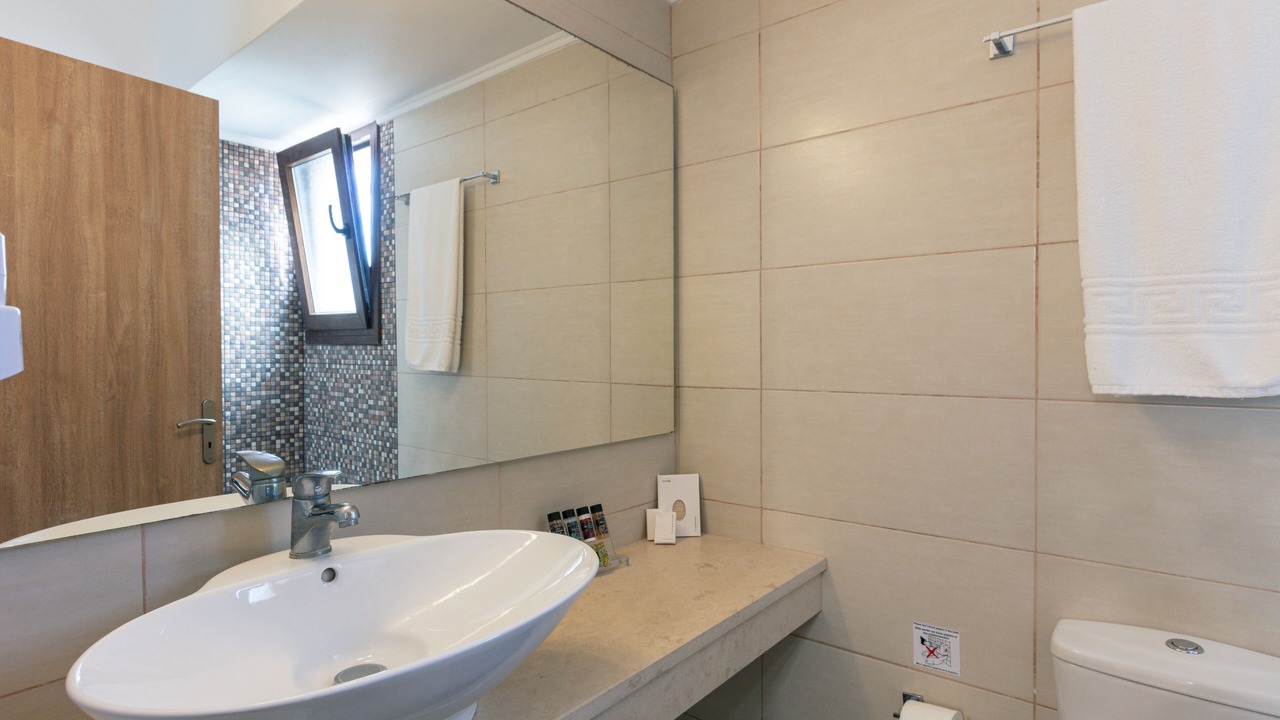 Photo of Bathroom in Pikris