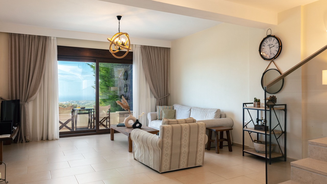Photo of Livingroom in Pikris