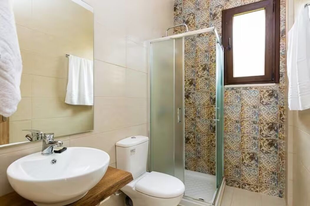 Photo of Bathroom in Pikris