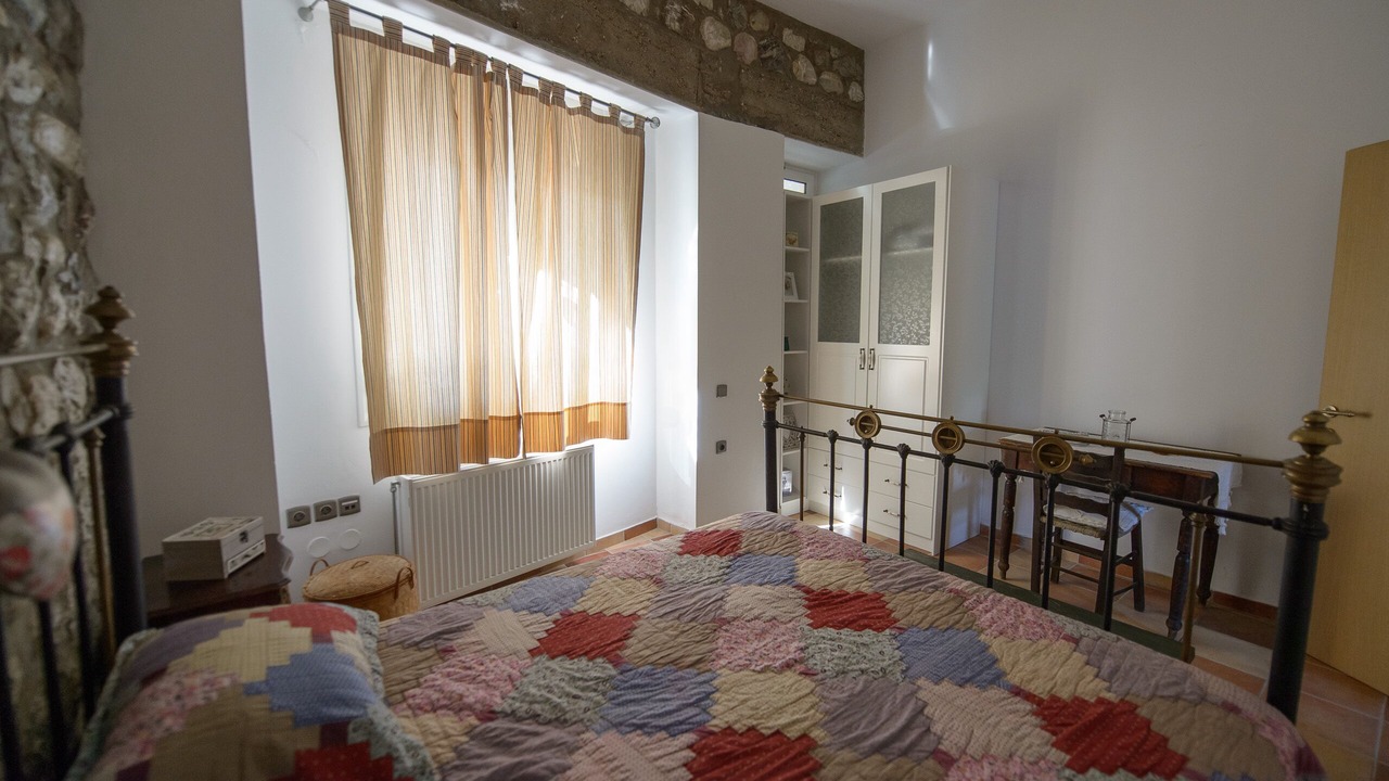 Photo of Bedroom in Longos
