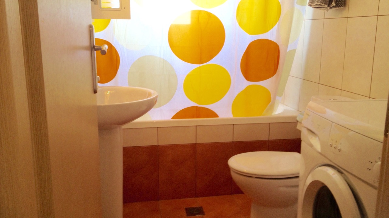 Photo of Bathroom in Skala Neon Kidonion