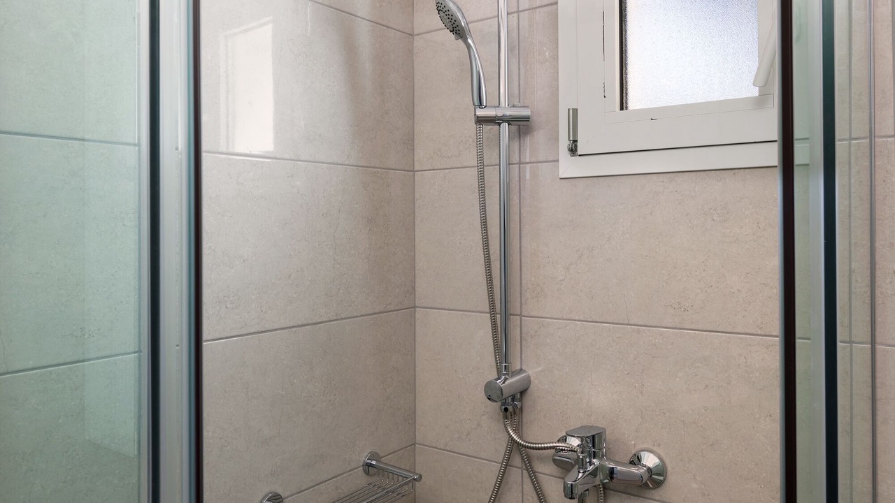 Photo of Bathroom in Alonia