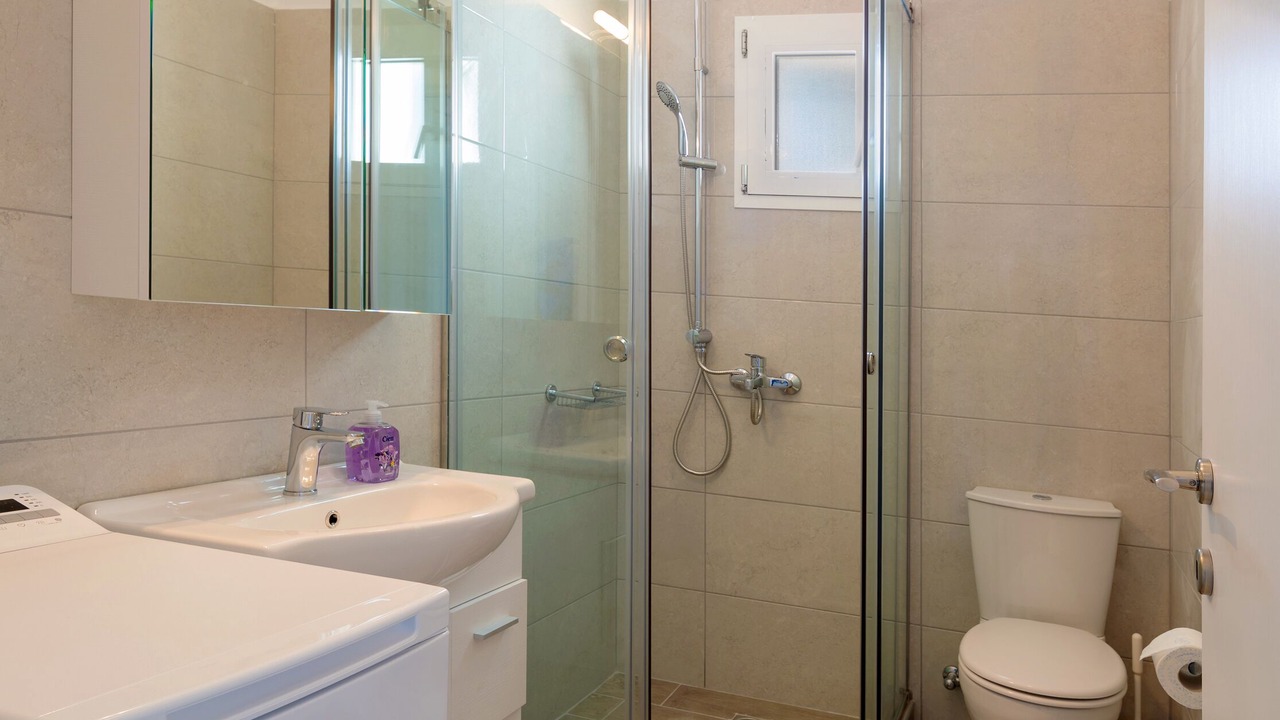 Photo of Bathroom in Alonia