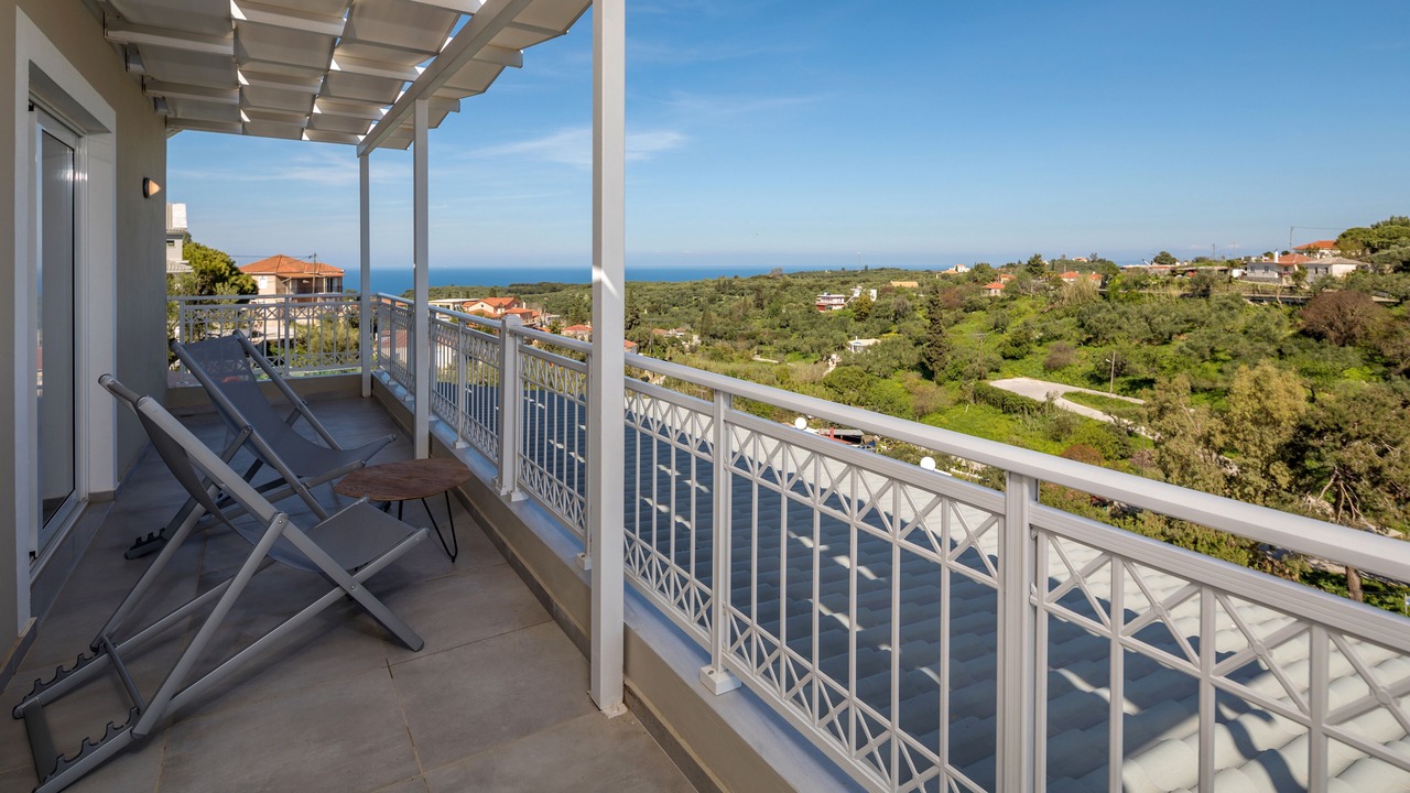 Photo of Patio Balcony in Alonia