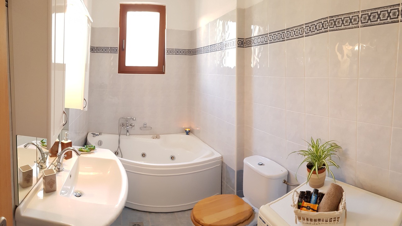 Photo of Bathroom in Houdetsi