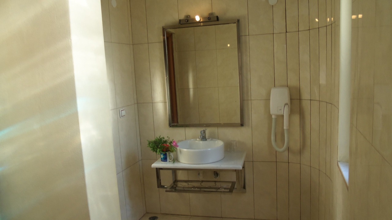 Photo of Bathroom in Koutsouras