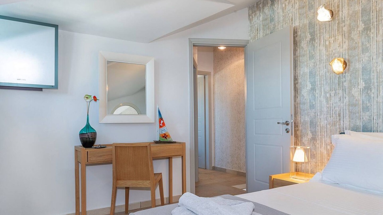 Photo of Bedroom in Kato Diminio