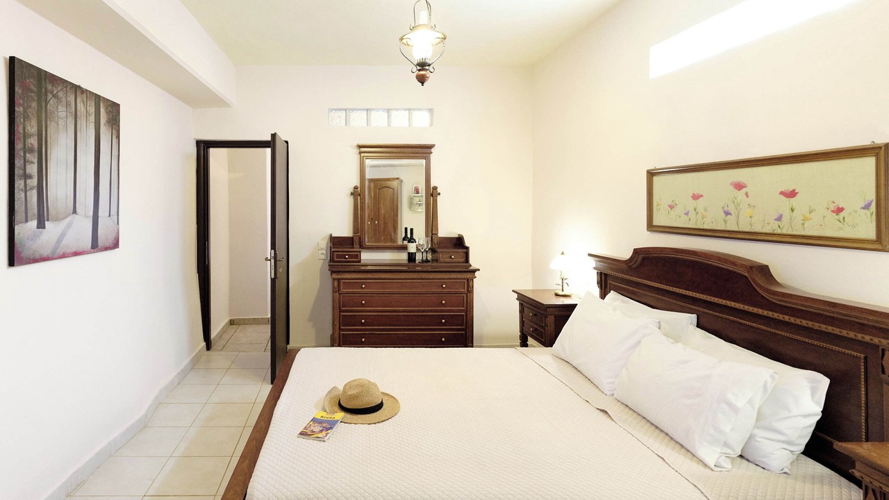 Photo of Bedroom in Latziana